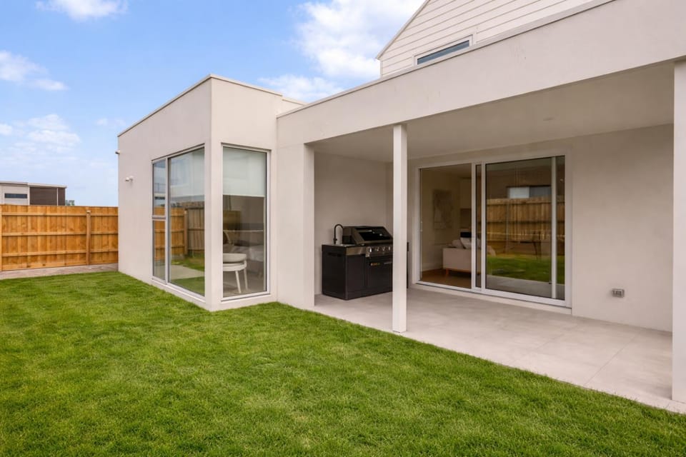 Patio, BBQ facilities, Garden