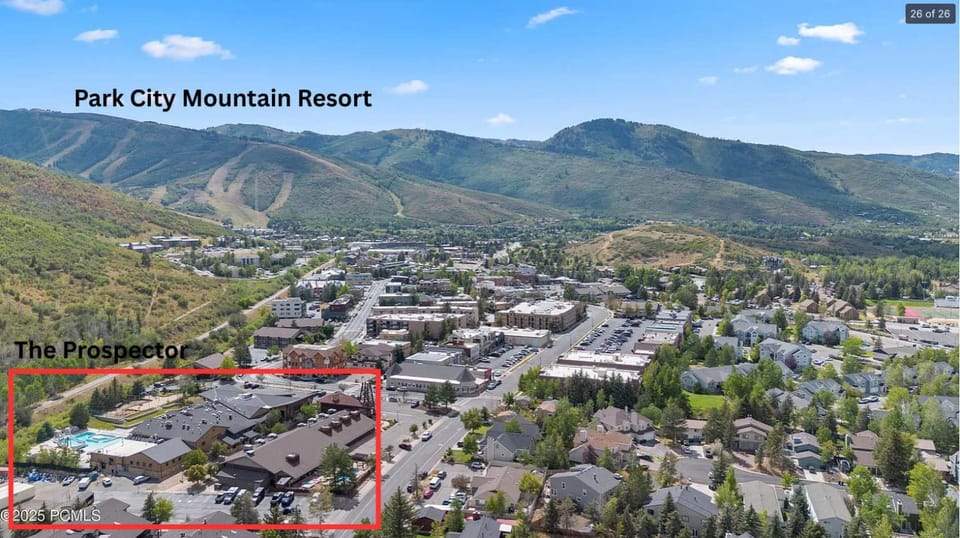 Modern Prospector Loft Walk to Eats Free Bus Apartment in Park City