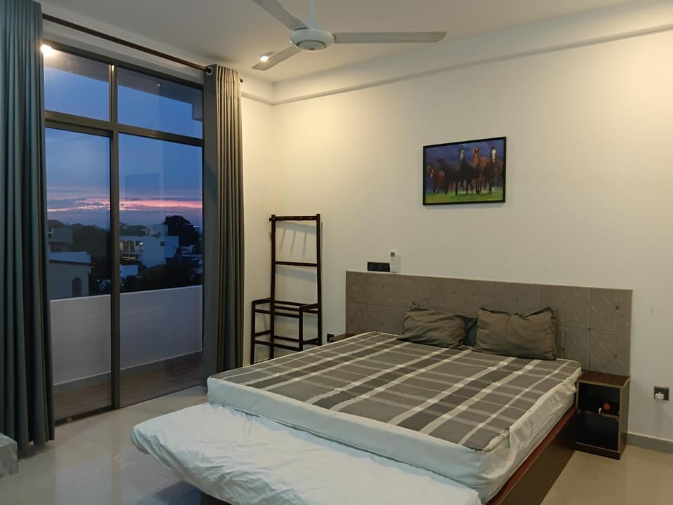 Sky Glow Residence Bed and Breakfast in Dehiwala-Mount Lavinia