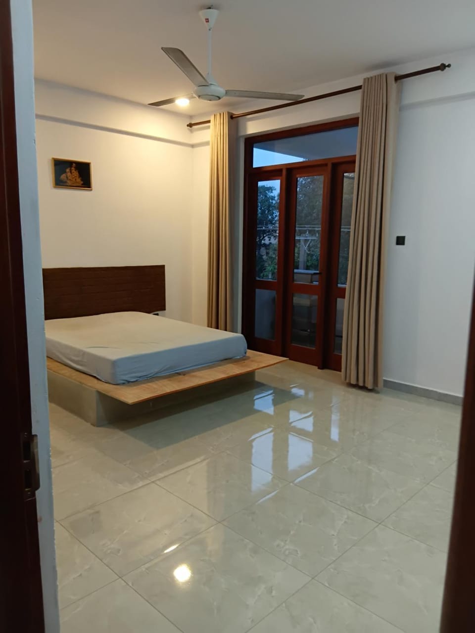 Sky Glow Residence Bed and Breakfast in Dehiwala-Mount Lavinia