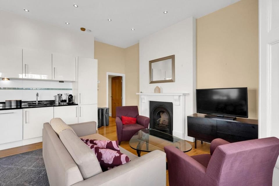 Furnished 2BR Apartment Near Kensington Palace Apartment in City of Westminster