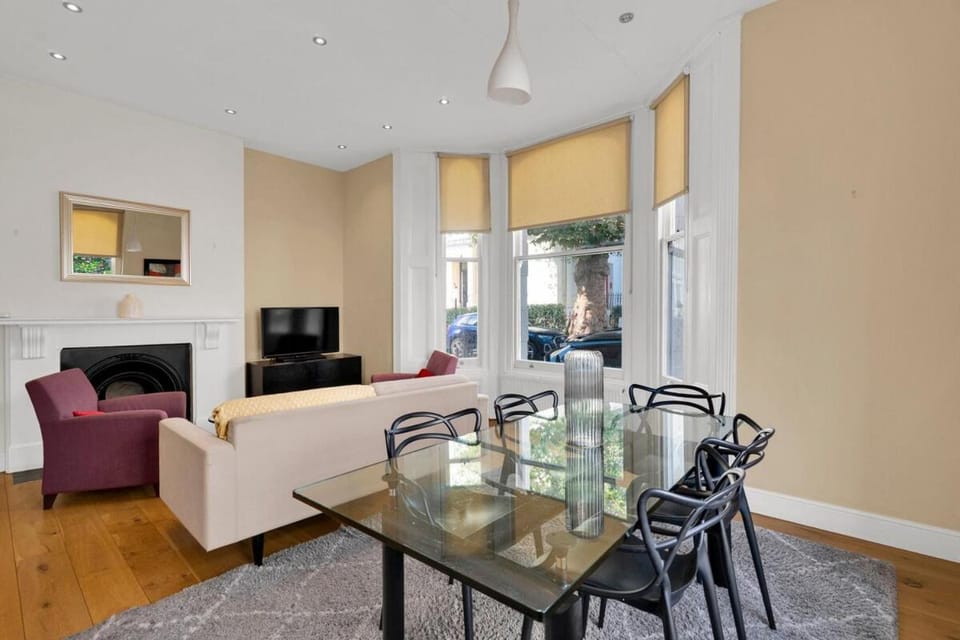 Furnished 2BR Apartment Near Kensington Palace Apartment in City of Westminster