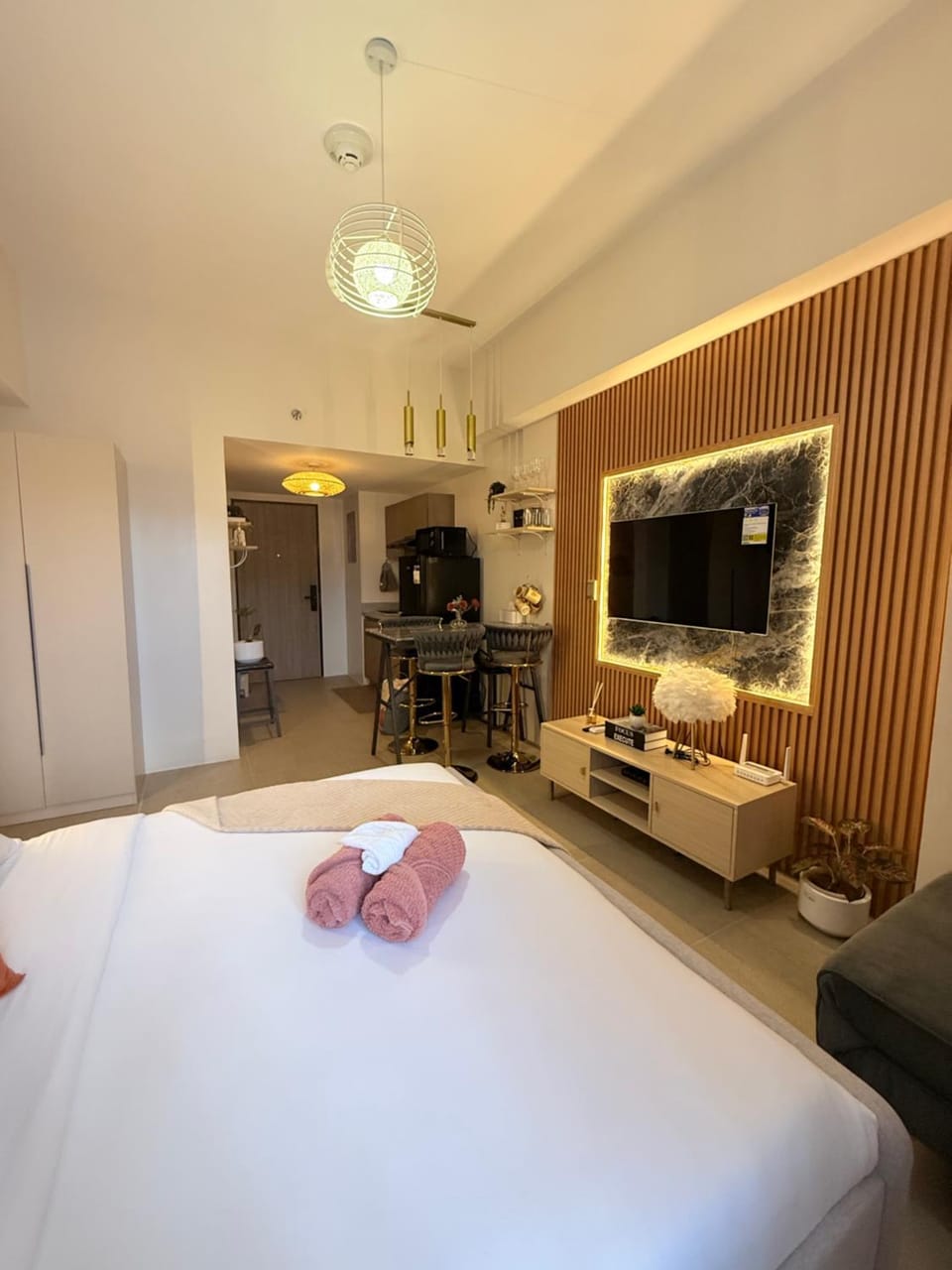 Modern Stylish & Cozy Unit Hostel in Lapu-Lapu City