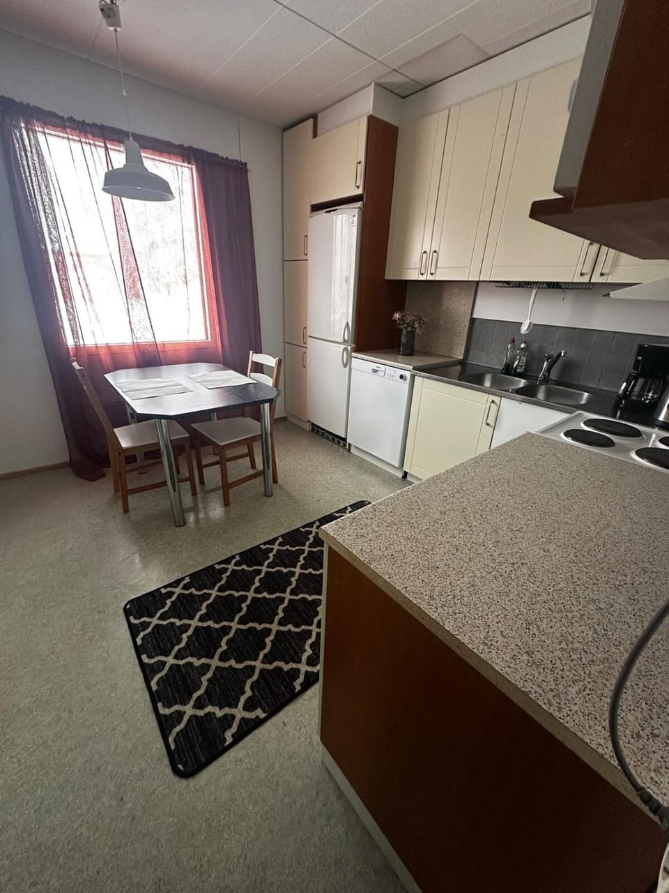 Accommodation for up to four, with free parking Apartment in Kemi