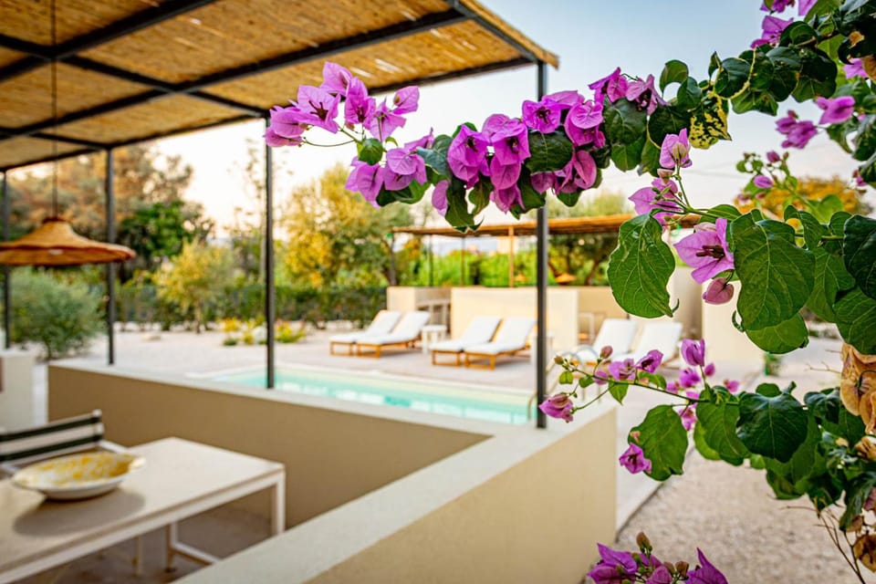 Balcony/Terrace, Swimming pool