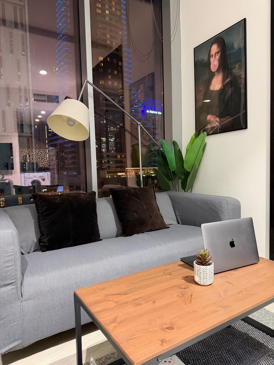 Artistic Studio in Cayan Tower with Marina Views Apartment in Dubai