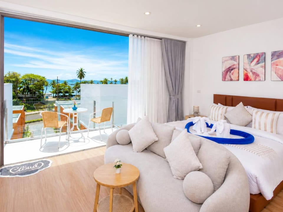 Patio, Bed, Day, Natural landscape, View (from property/room), Balcony/Terrace, Living room, Photo of the whole room, Seating area, Bedroom, Sea view