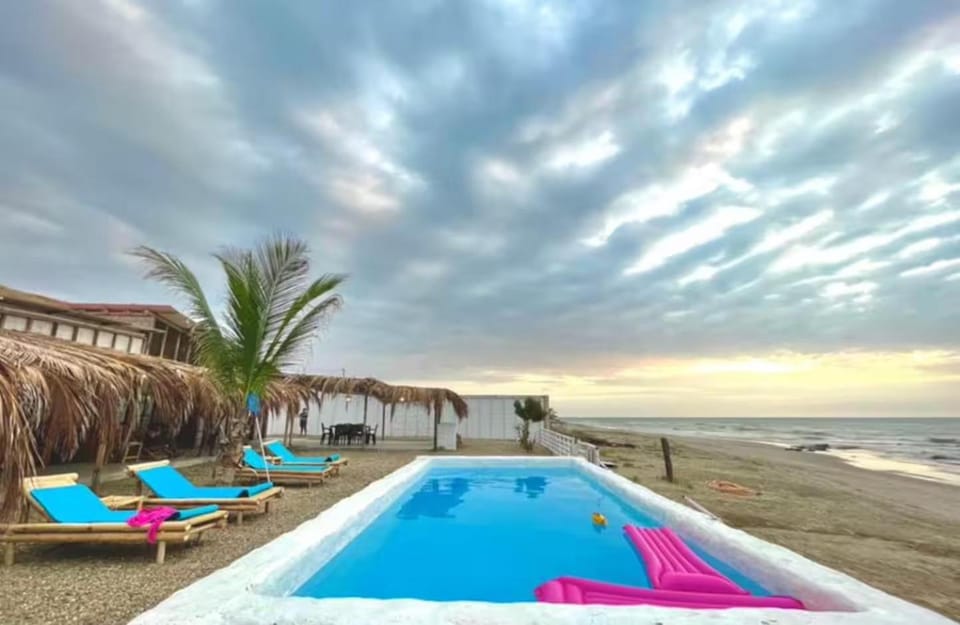 Front Beach House With Large Pool House in Department of Piura
