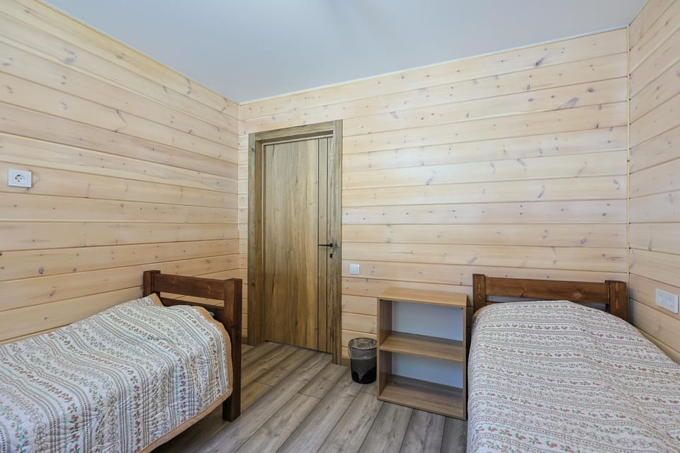 Гостевой дом выше ГЛК Шымбулак Bed and Breakfast in Almaty