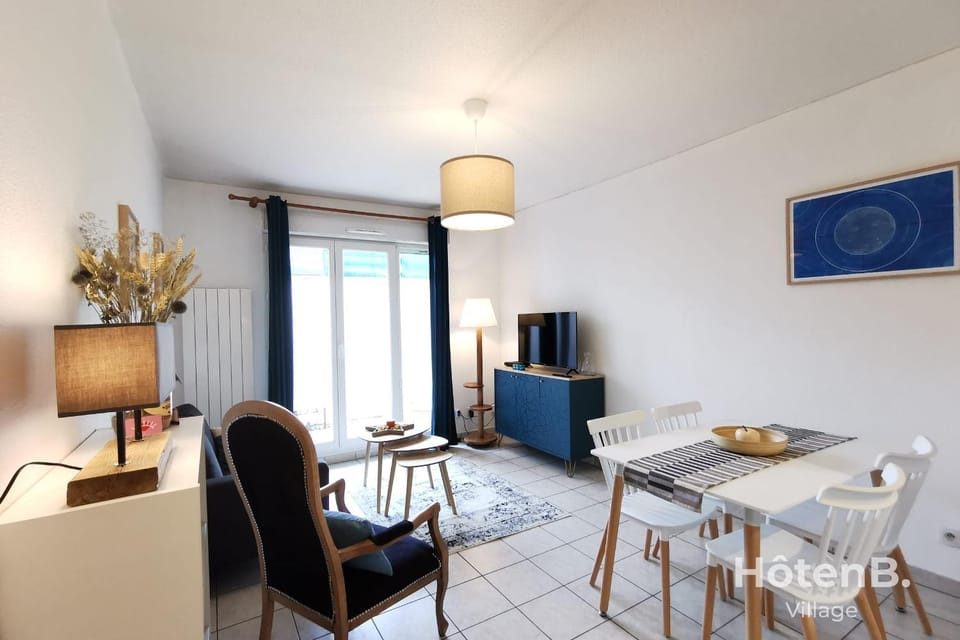 Balcons de Renoir Residence Parking & Pool Apartment in Limoges