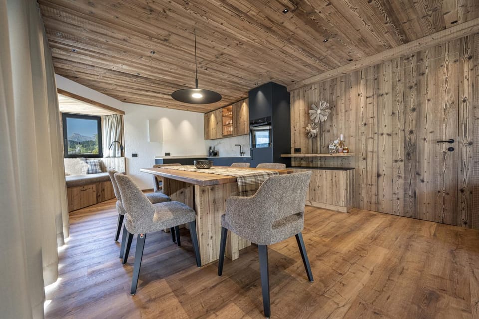 Dosplain Panoramic Apartments Apartment in Sëlva