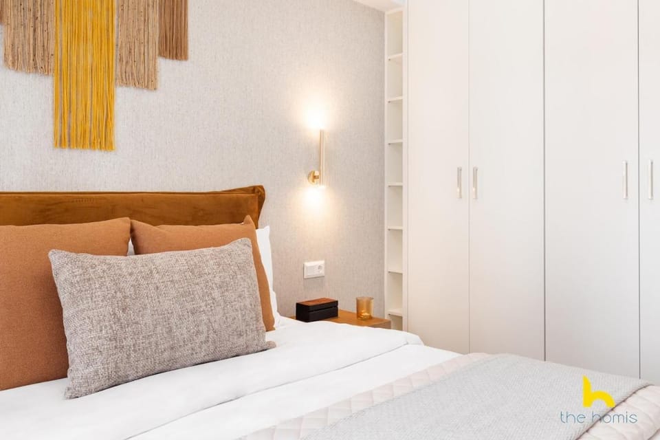 Modern 1 BDR Athenian Habitat near Acropolis Apartment in Athens