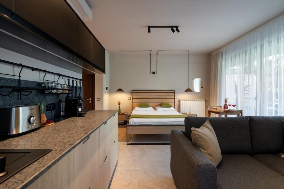 Ultra Central Cozy Studio - Unirii - Old Town Apartment in Bucharest