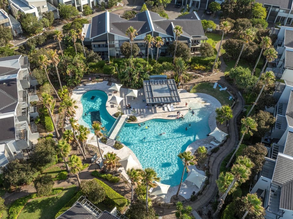 Signature Green at Magenta House in Central Coast