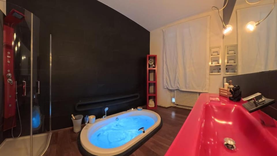 Hot Tub, Bathroom, Bath