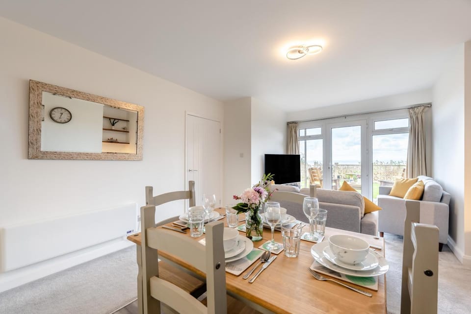 Living room, Dining area, Sea view