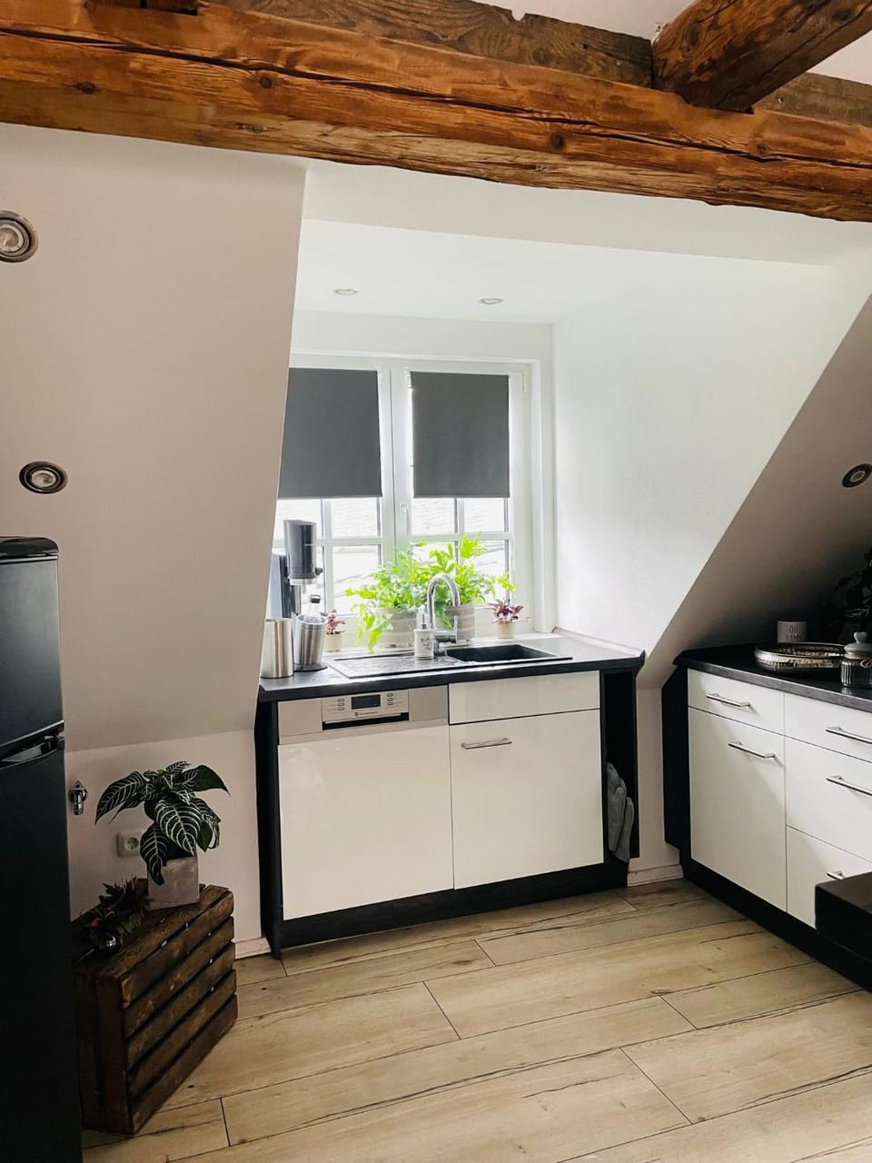 Kitchen or kitchenette, Living room