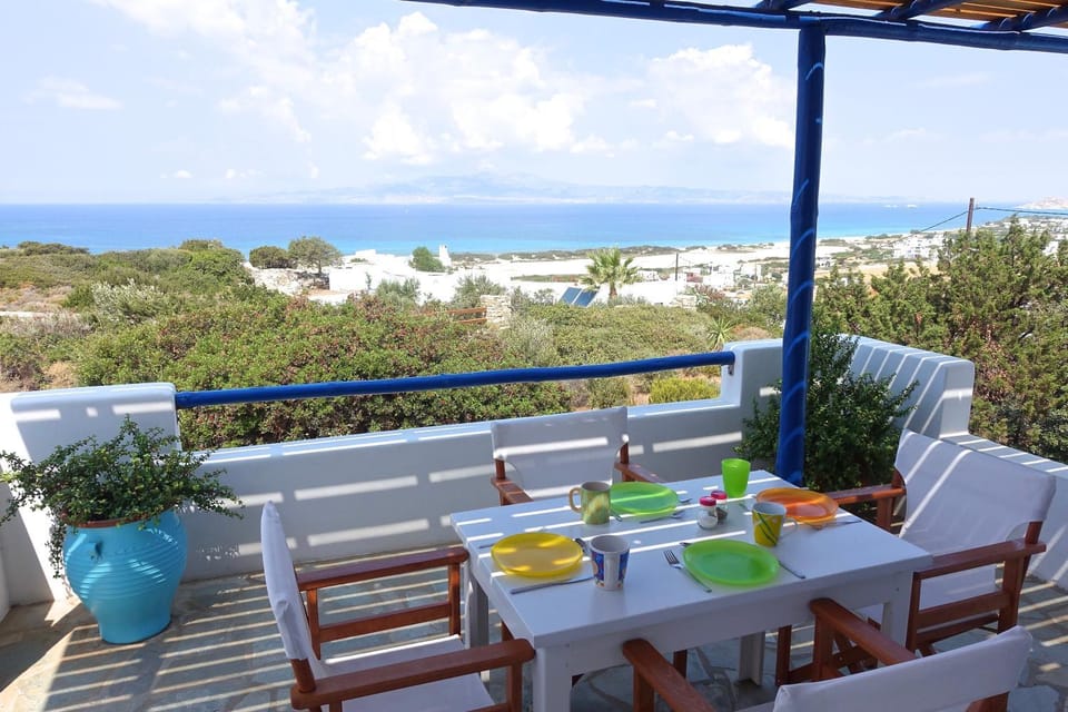 Villa H - Kamari Village House in Naxos, Naxos and Lesser Cyclades, Greece
