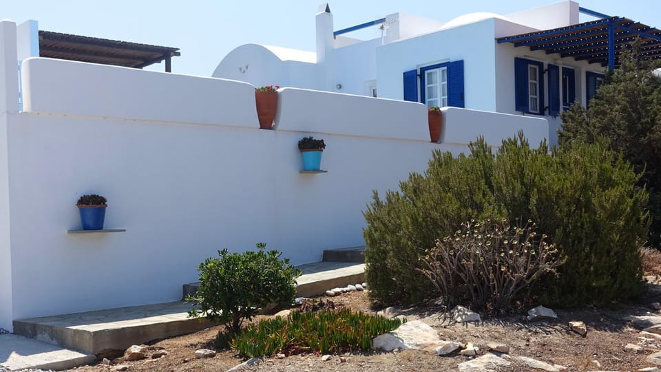 Villa H - Kamari Village House in Naxos, Naxos and Lesser Cyclades, Greece