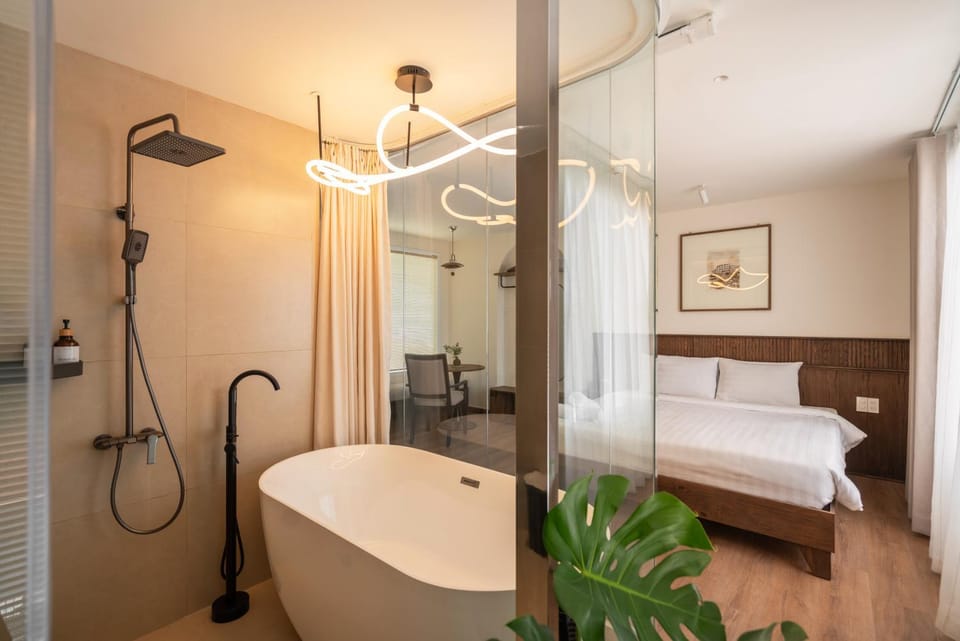 Shower, Bathroom, Bedroom, Bath, towels