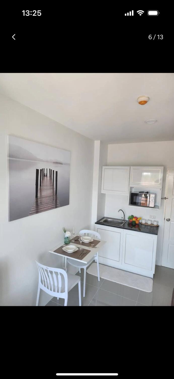 Dining area, kitchen