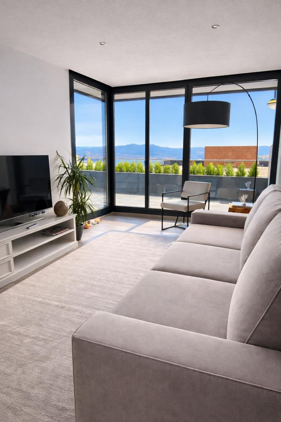 Living room, Sea view