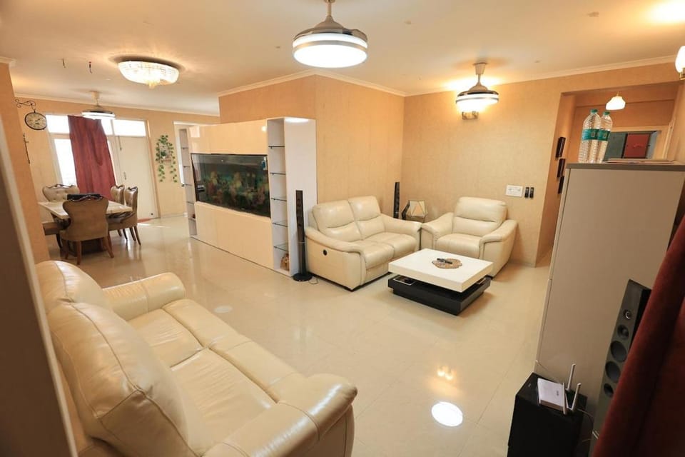 Royal 4BHK Oasis BalconyViews Apartment in Delhi