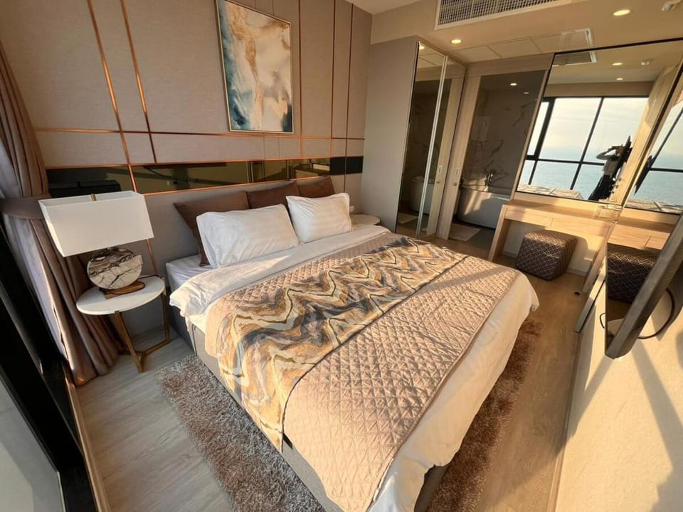 Luxury 2BR Sea View Unit I 35th Floor Rare Unit Apartment in Pattaya City
