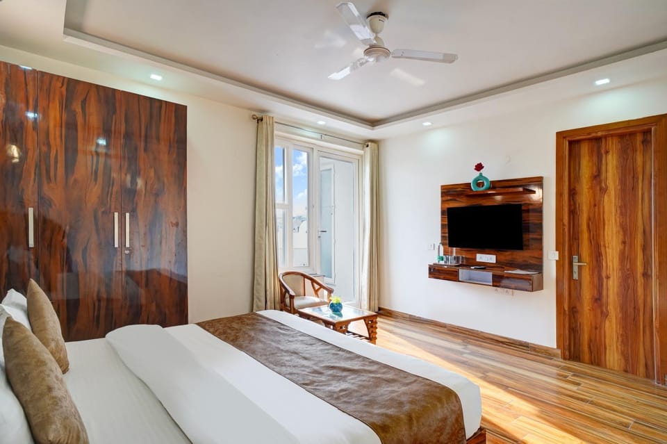 Bed, Photo of the whole room