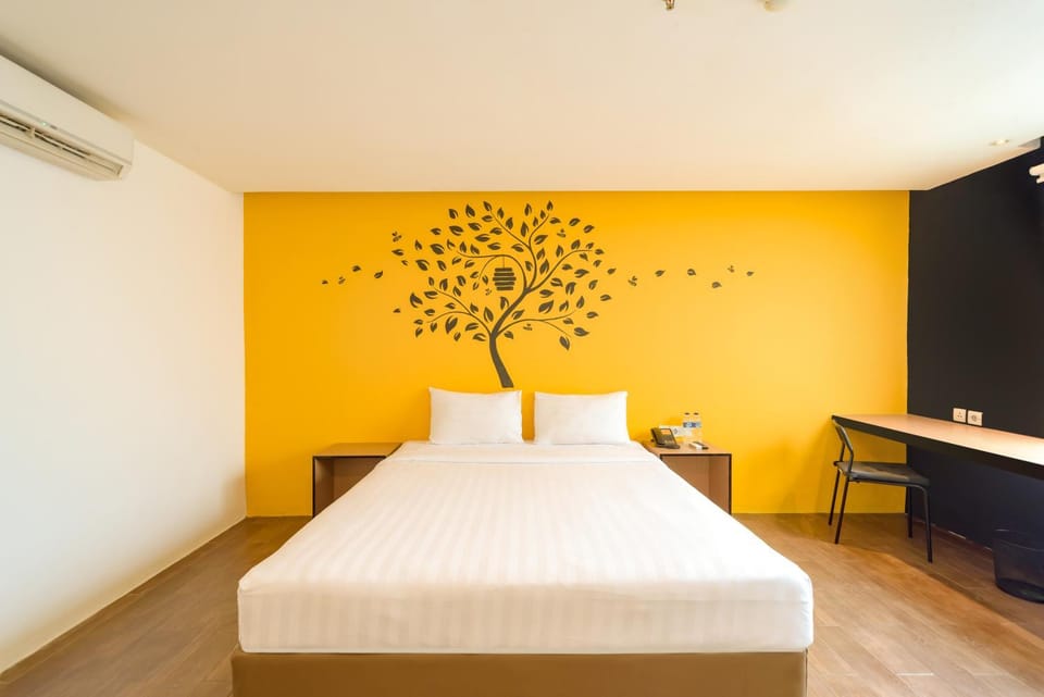 Yellow Bee Tangerang Hotel in West Java