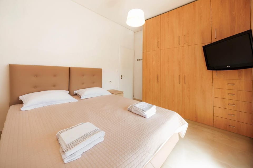 Bedroom, locker, wardrobe