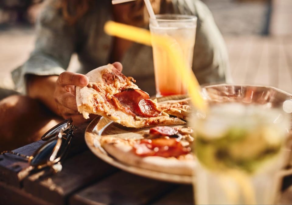 Restaurant/places to eat, Food close-up, Food, Area and facilities, Dinner
