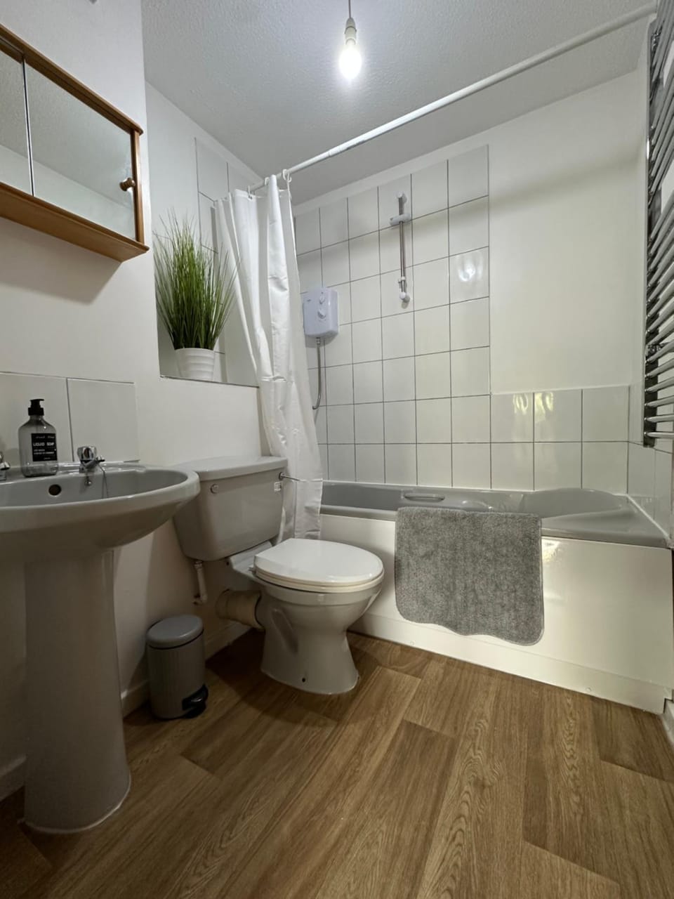 The Garden Haven Apartment in Cheddar