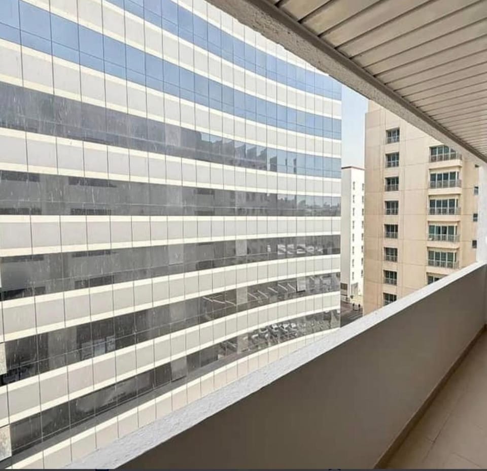 Female Sharing Home Union metro Apartment in Dubai