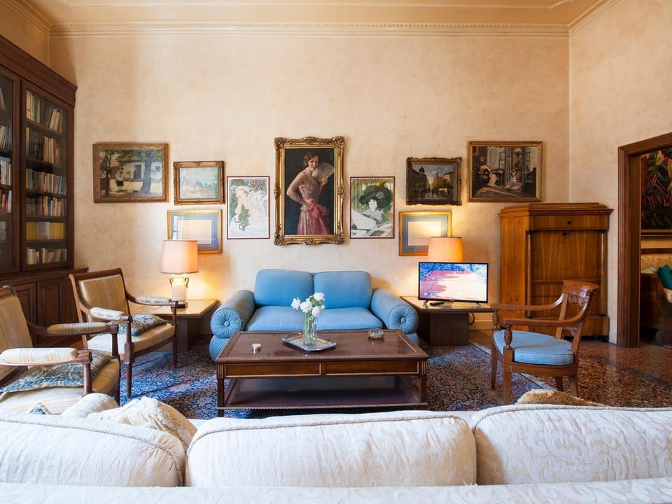 UR NEST Strada Maggiore Apartment in Bologna