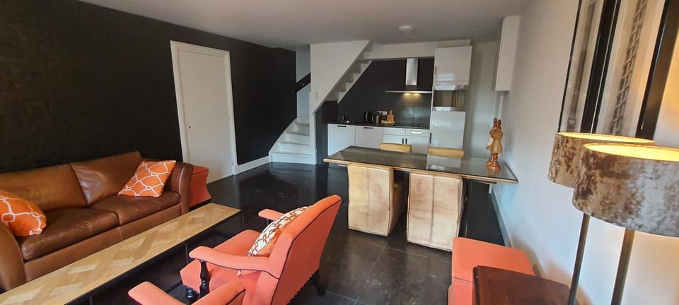 Kitchen or kitchenette, Living room, Dining area, kitchen