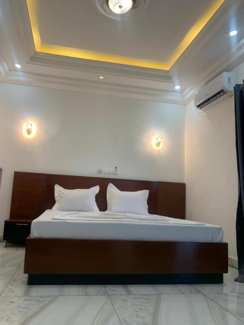 Refuge Des Princes Hotel in Douala