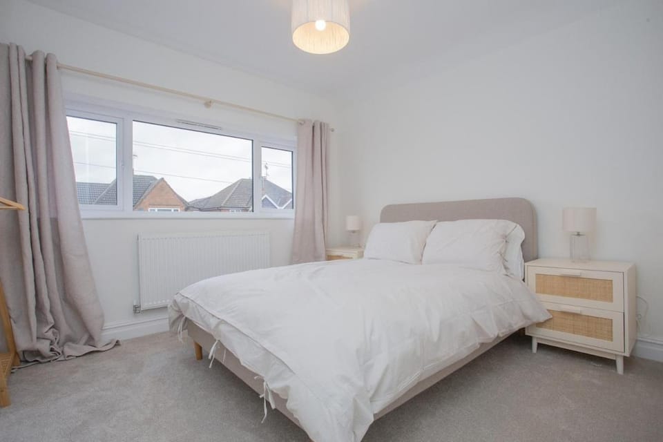 Newly renovated modern house in Stamford House in South Kesteven District