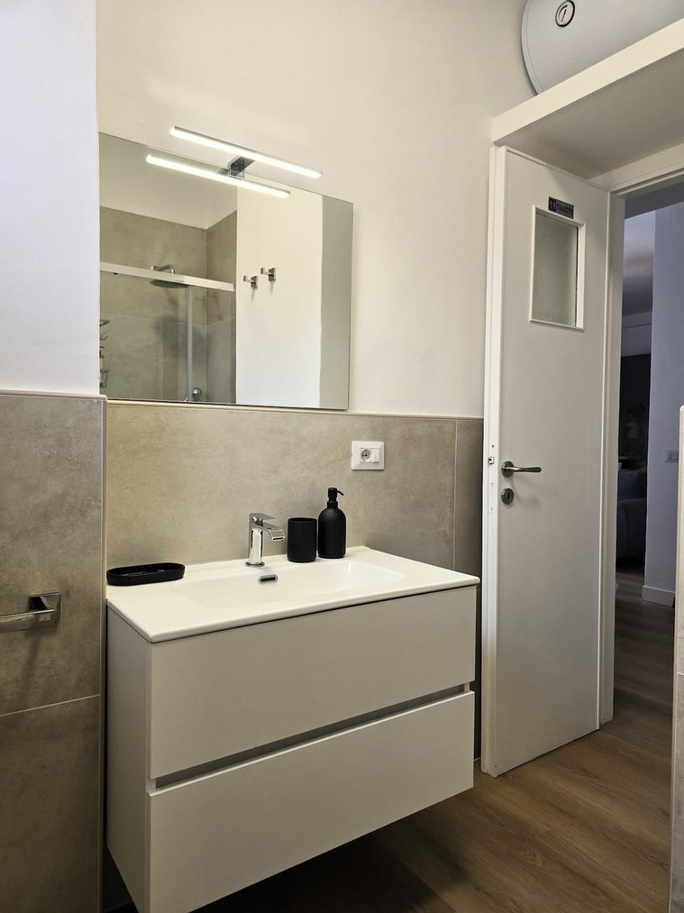 Toilet, Bathroom, hair dryier