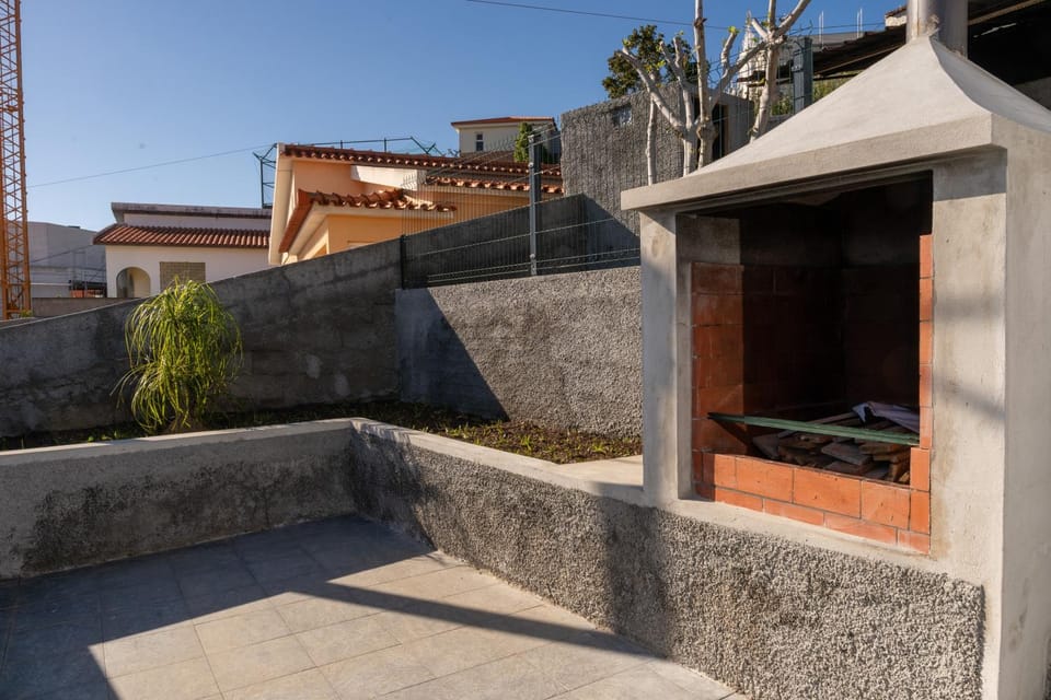 Property building, Day, BBQ facilities, View (from property/room), Balcony/Terrace