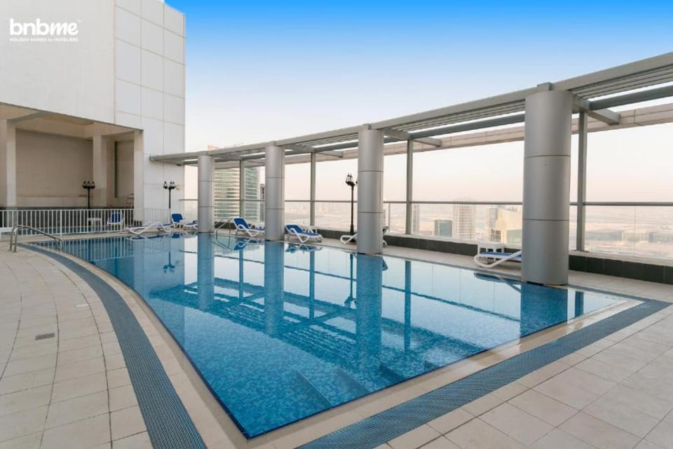 Day, Pool view, Swimming pool, sunbed