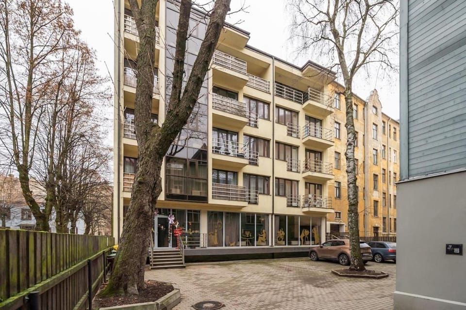 Contemporary 2BD Apartment, Riga, Center Apartment in Riga