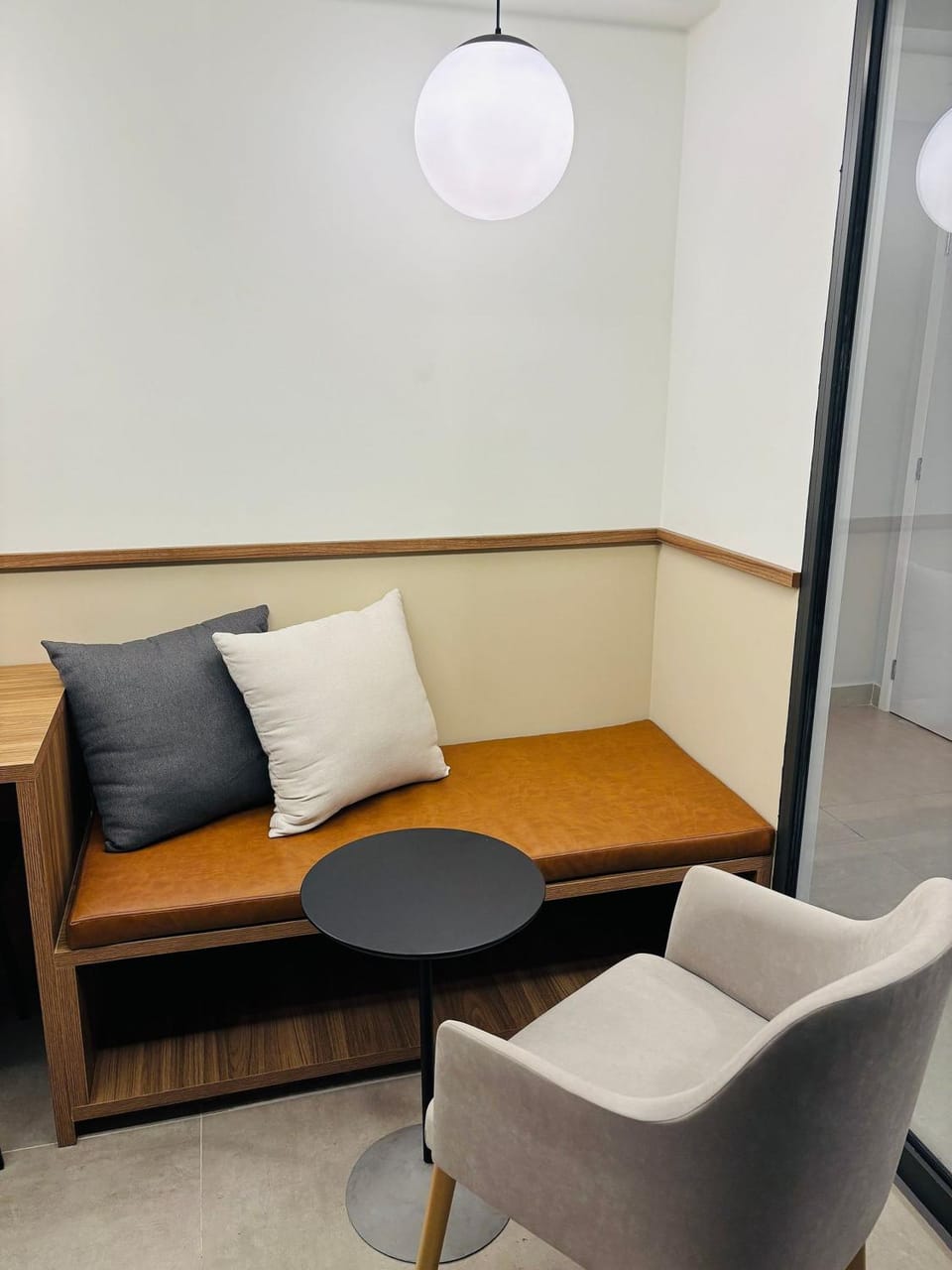 Meeting/conference room