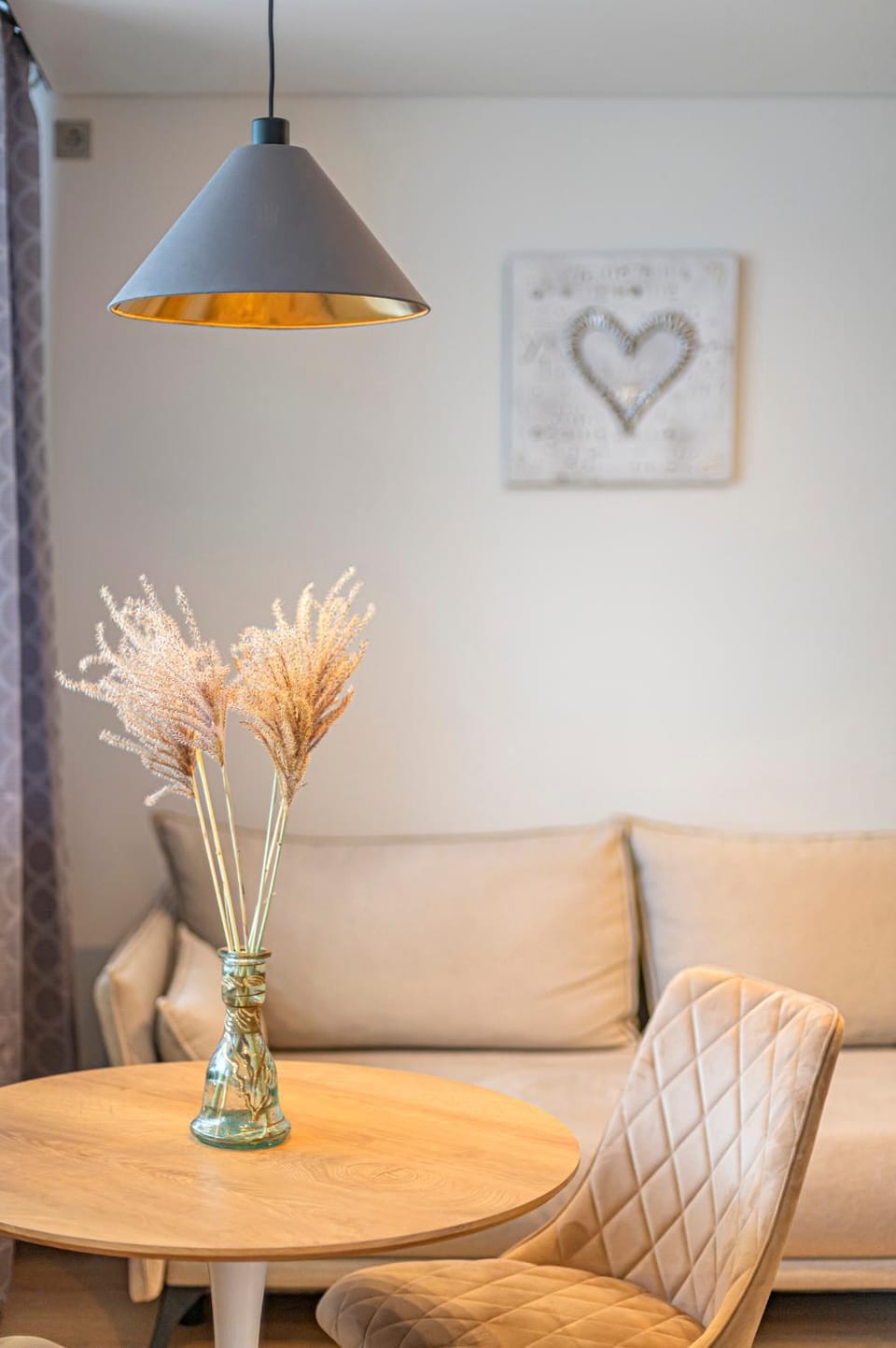Living room, Decorative detail, Seating area