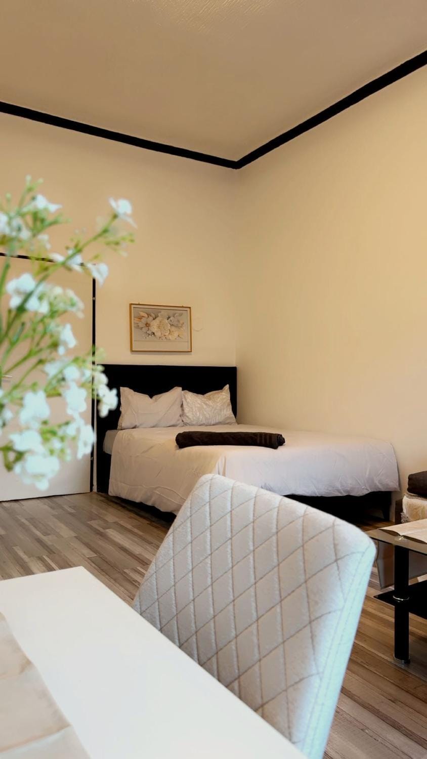 Bed, Bedroom