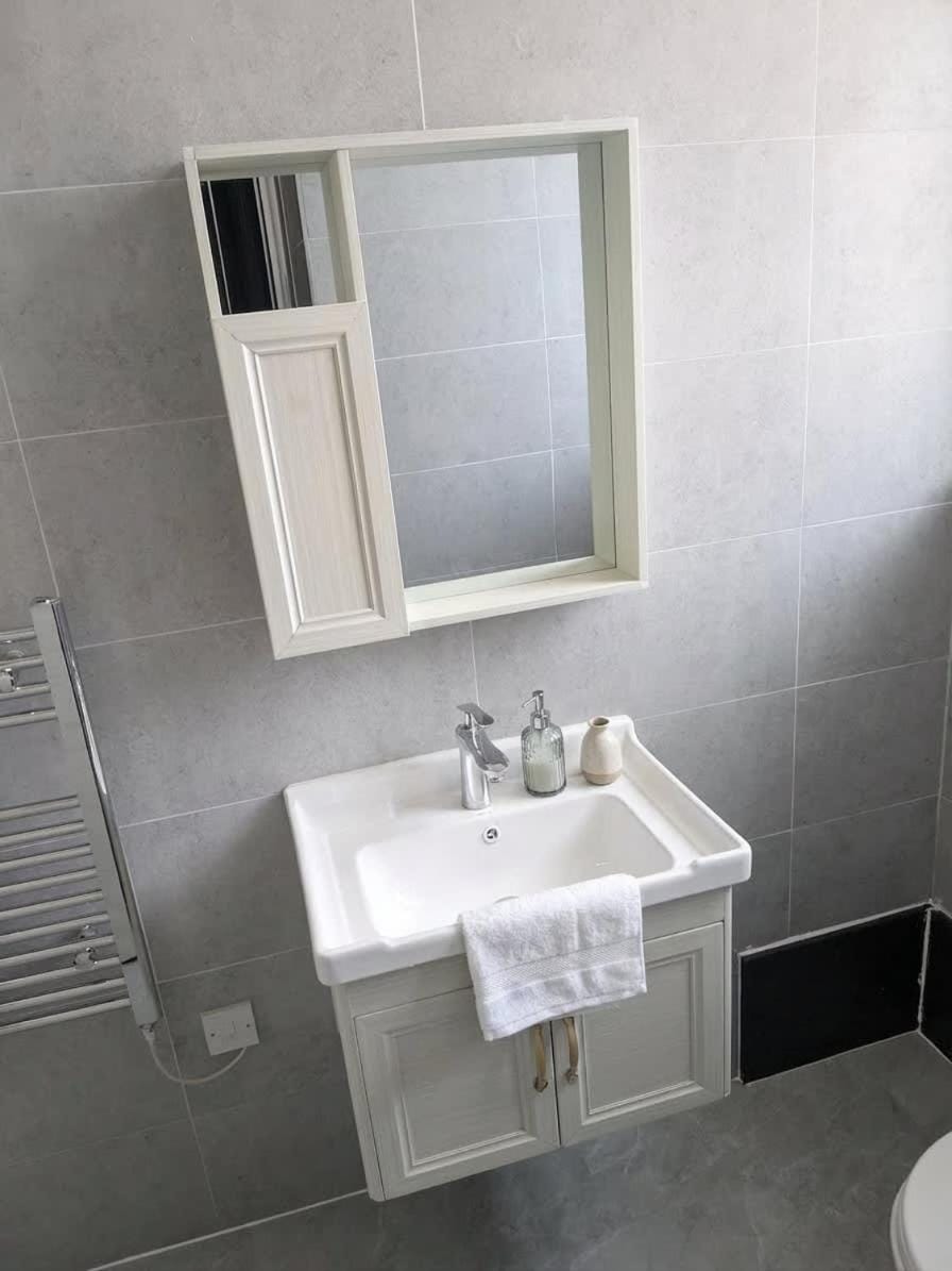 Budget Central Sunderland Cosy Studio - Sleeps 2 Apartment in Sunderland