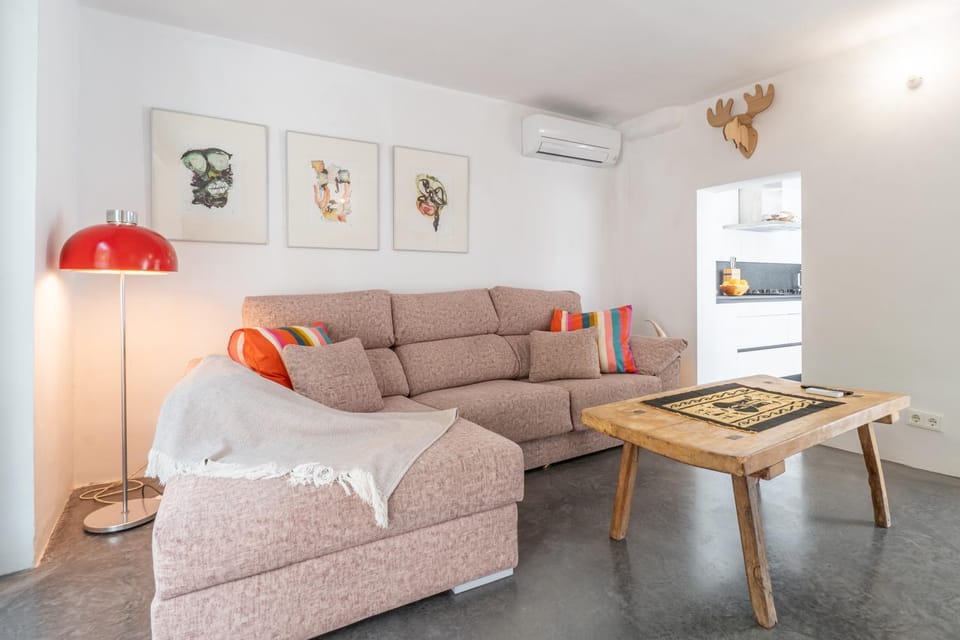 Property building, Living room