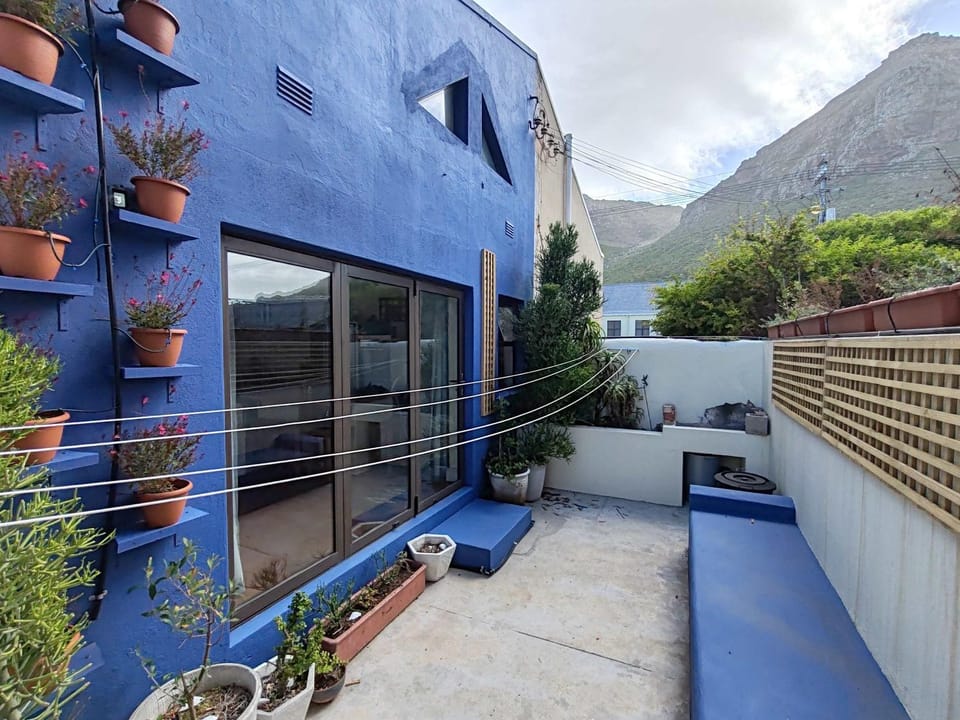 Property building, Patio, View (from property/room), Balcony/Terrace, Garden view, Mountain view