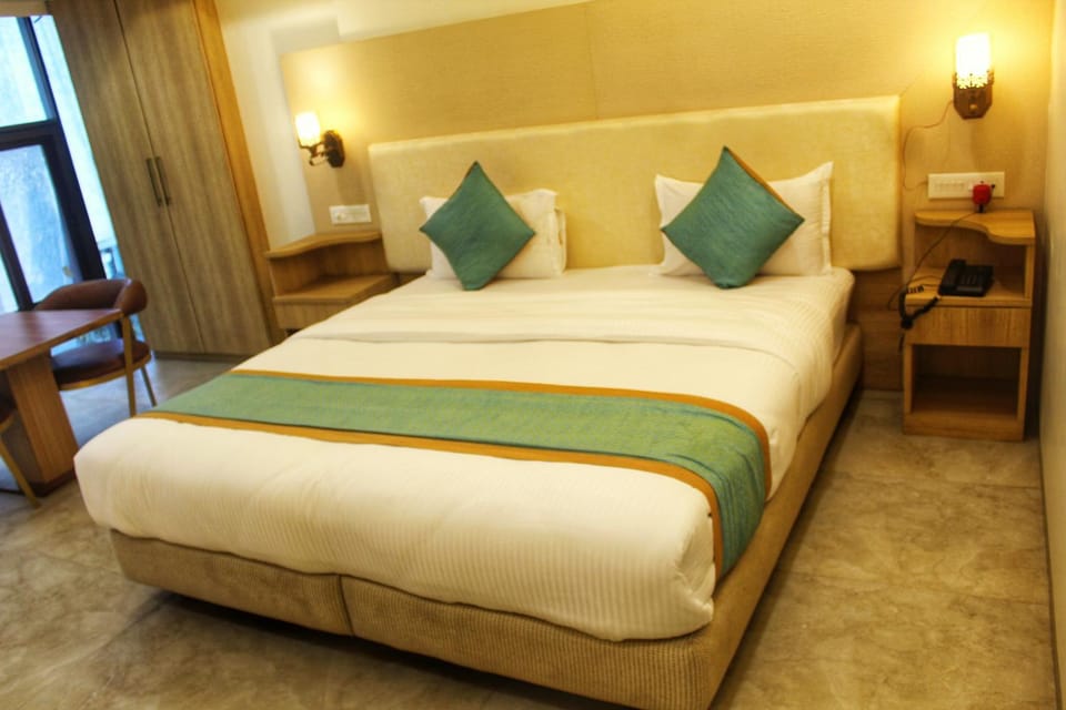 Bed, Photo of the whole room