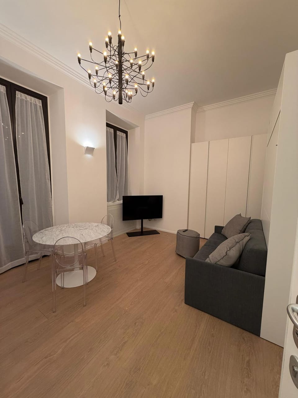 Communal lounge/ TV room, TV and multimedia, Living room, Seating area